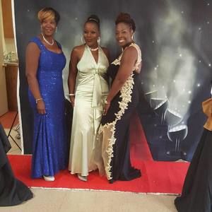 Meet your Posher, Angela